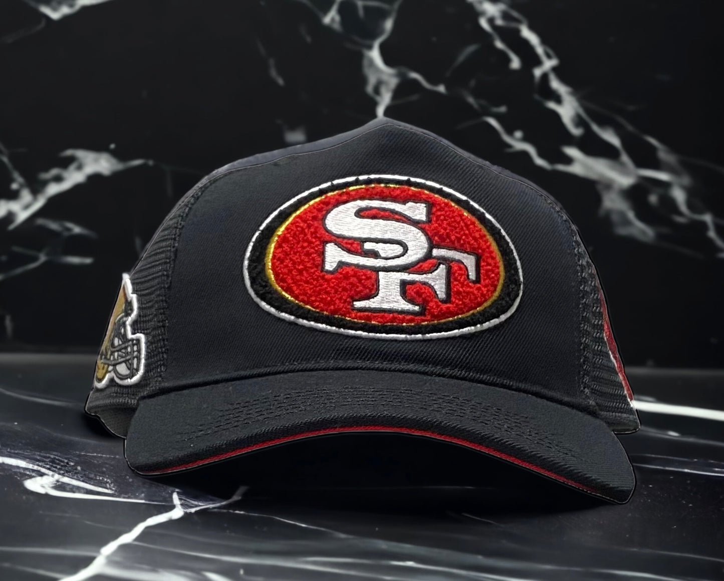 NEW San Francisco 49ers Mash Up Curved Trucker Snapback Black Red UV