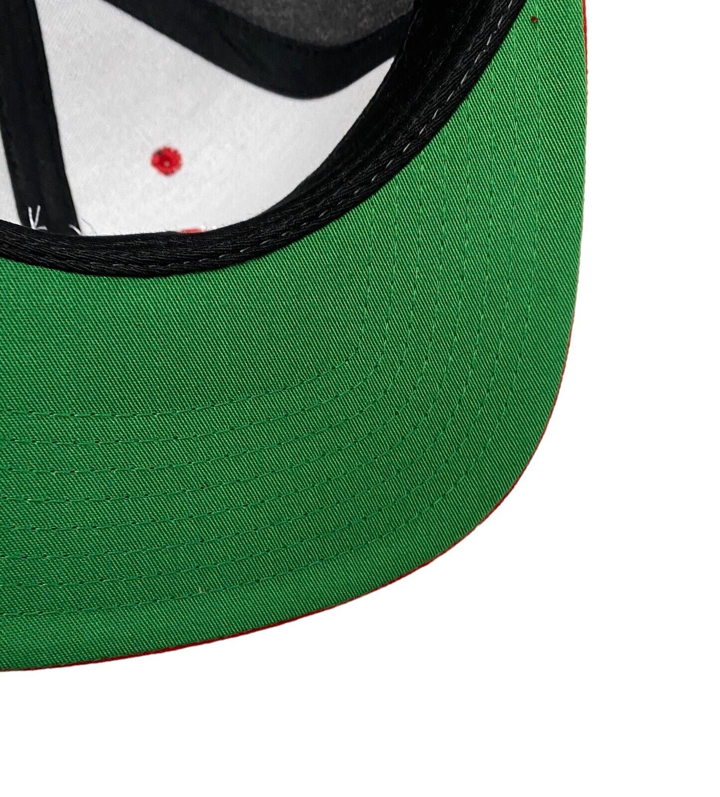 NEW Chicago Cubs Capn On Melrose SnapBack Hat Gray Red Green UV Mens Adjustable
