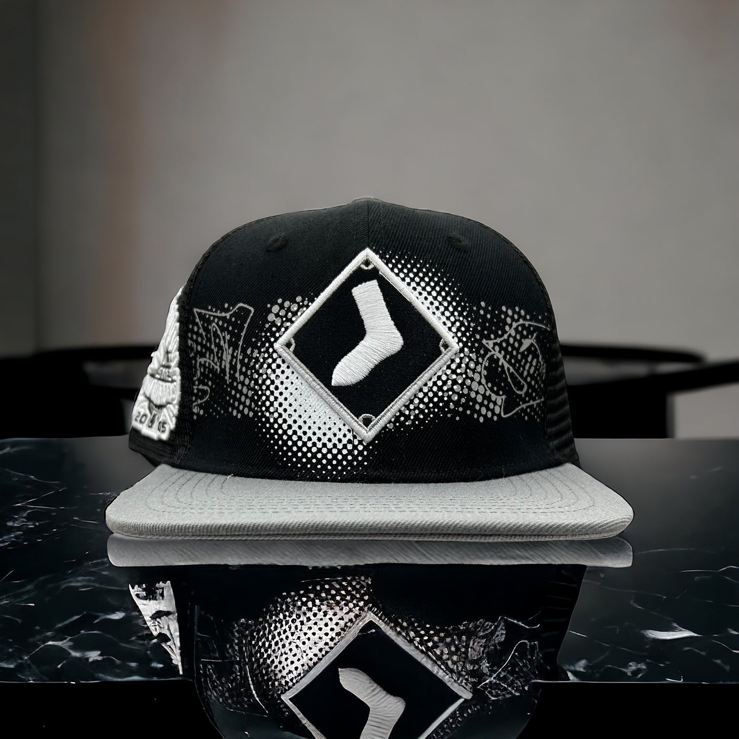 MLB Chicago White Sox Pro Standard Trucker SnapBack Hat