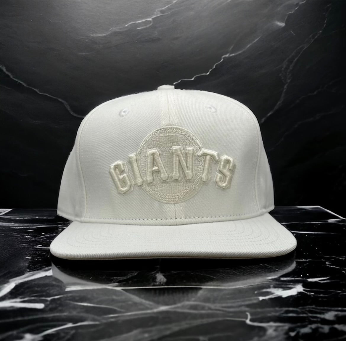 MLB San Francisco Giants Pro Standard Off White SnapBack
