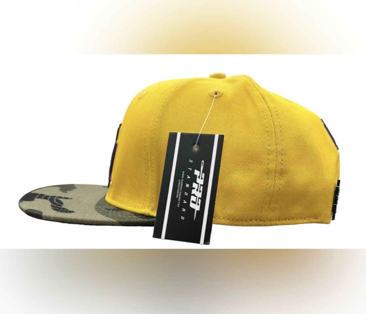 NBA Los Angeles Lakers Pro Standard 2 Tone Camo Brim