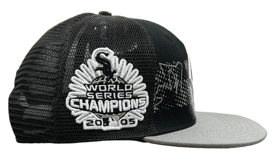 MLB Chicago White Sox Pro Standard Trucker SnapBack Hat