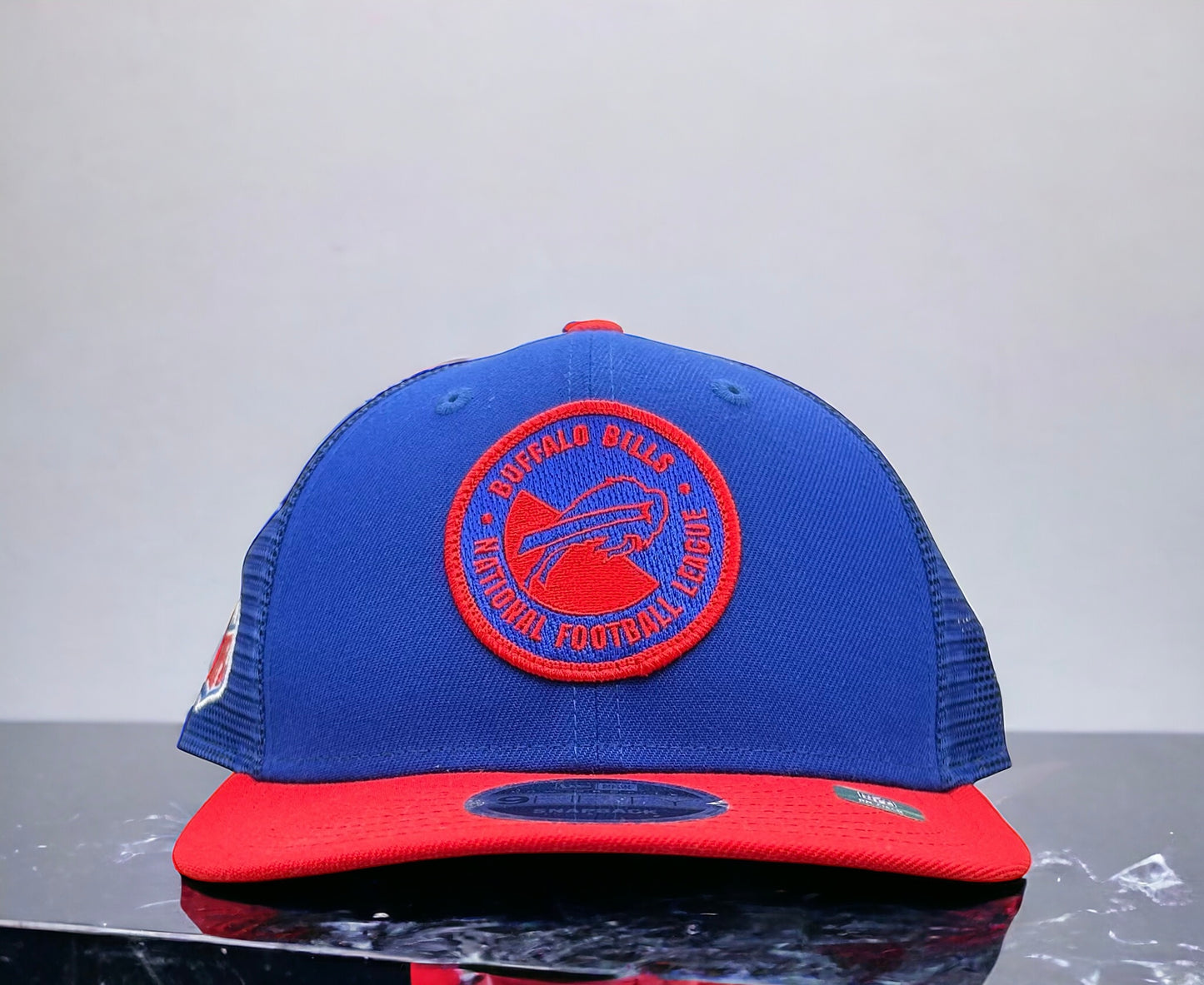 NEW Buffalo Bills 2023 New Era 9Fifty Low Profile Sideline SnapBack Trucker Hat