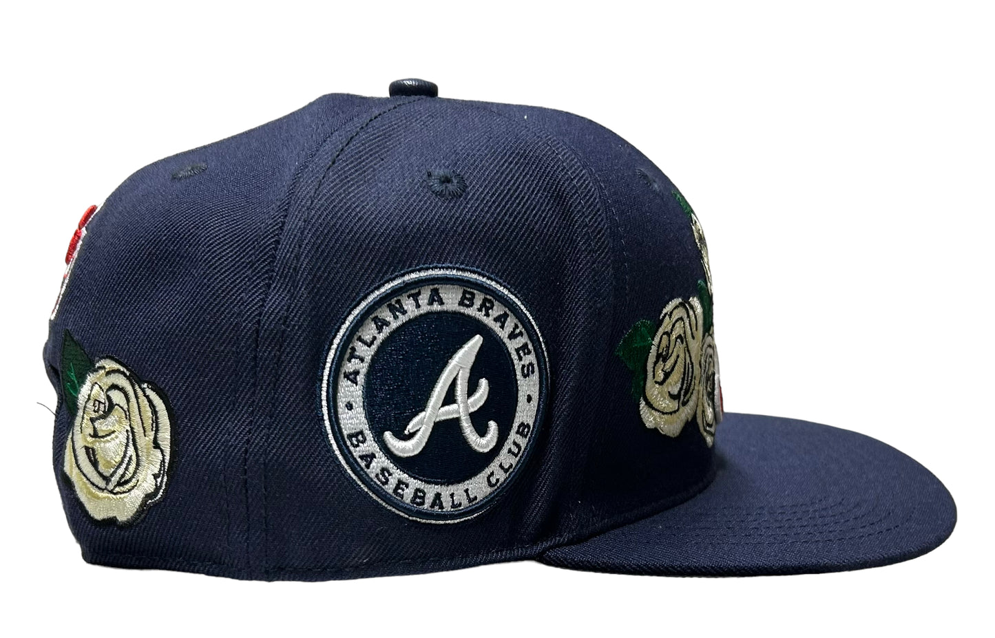 NEW Atlanta Braves PRO STANDARD White Rose SnapBack Hat White UV