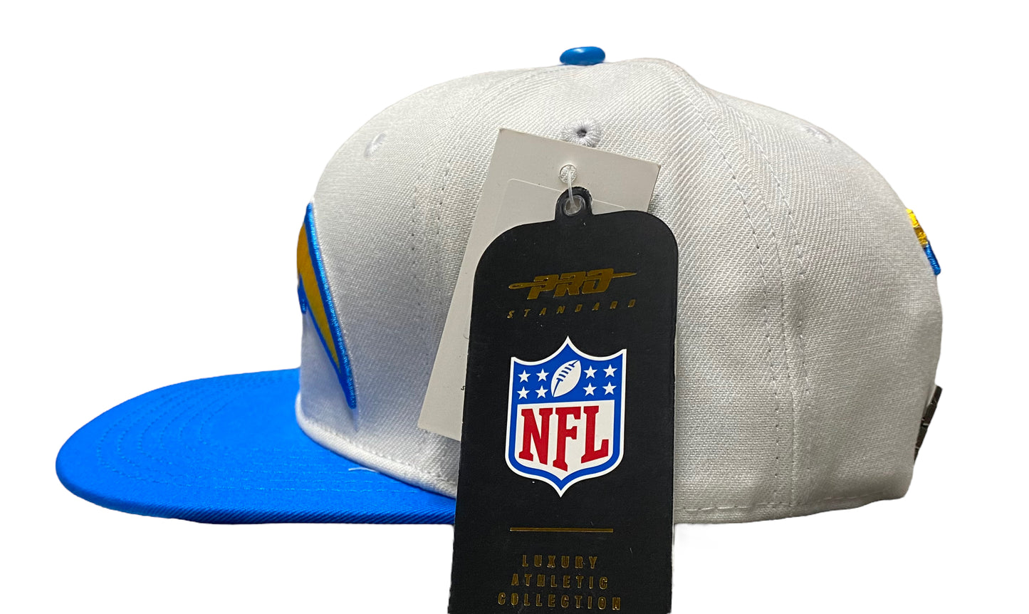 NEW PRO STANDARD SNAPBACK - LA CHARGERS  White 2 Tone Big Bolt