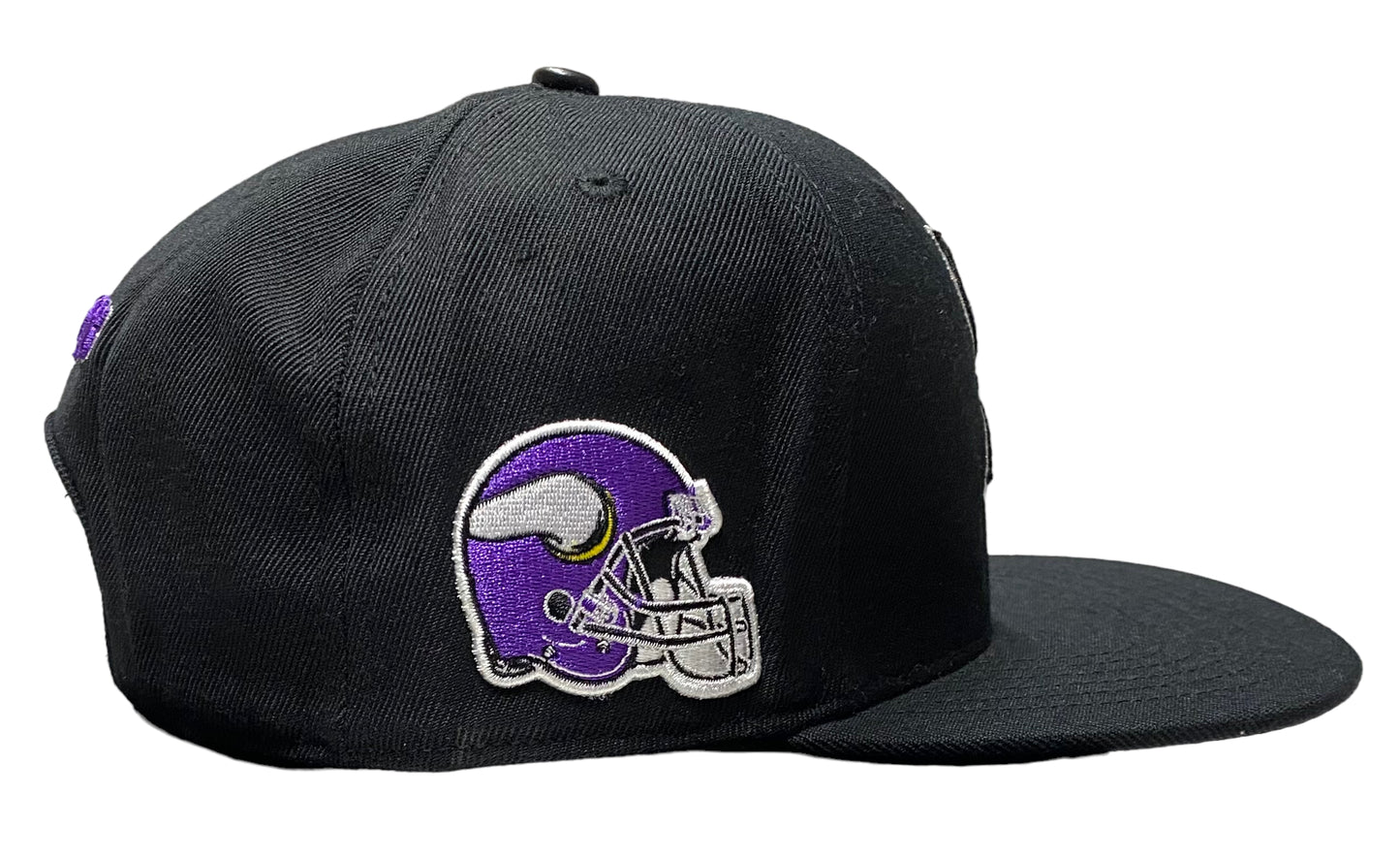 NEW Pro Standard Minnesota Vikings Black Flat Brim Big Viking Logo Helmet Patch