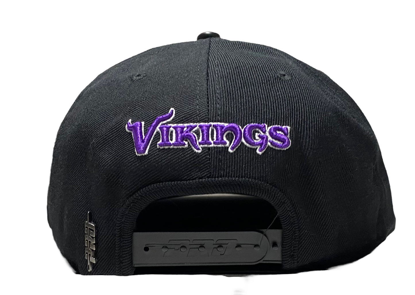 NEW Pro Standard Minnesota Vikings Black Flat Brim Big Viking Logo Helmet Patch