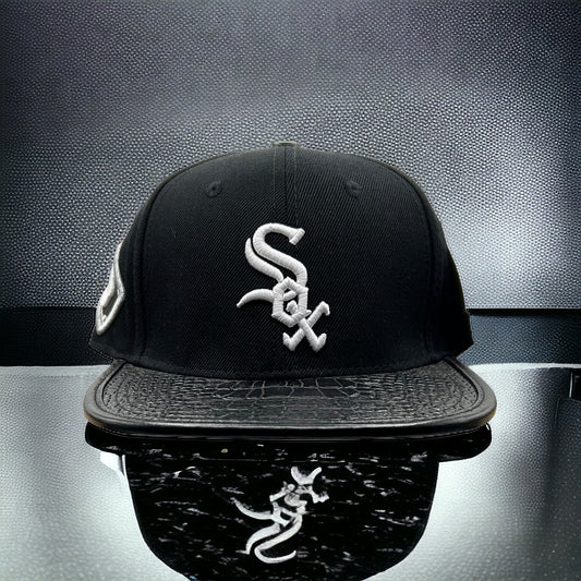 NEW Chicago White Sox PRO STANDARD Leather Brim Strapback Hat Luxury Sportswear