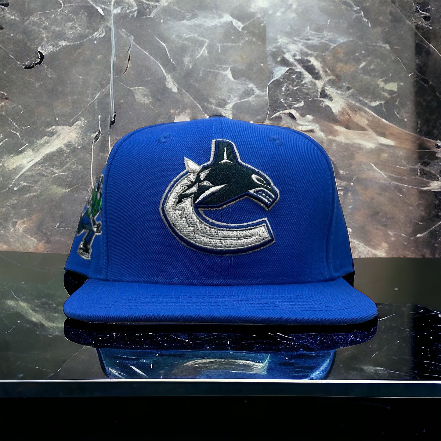 New Vancouver Canucks PRO STANDARD Blue SnapBack Hat Gray UV Flat Brim
