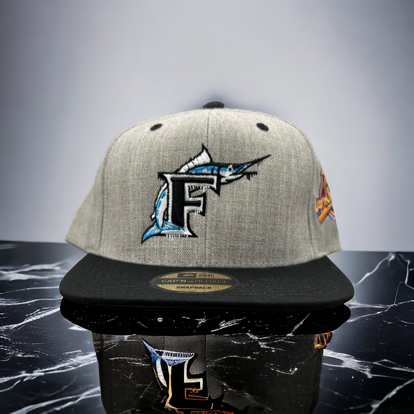 NEW Florida Marlins 2 Tone SnapBack Adjustable Hat Capn On Melrose Gray/Black