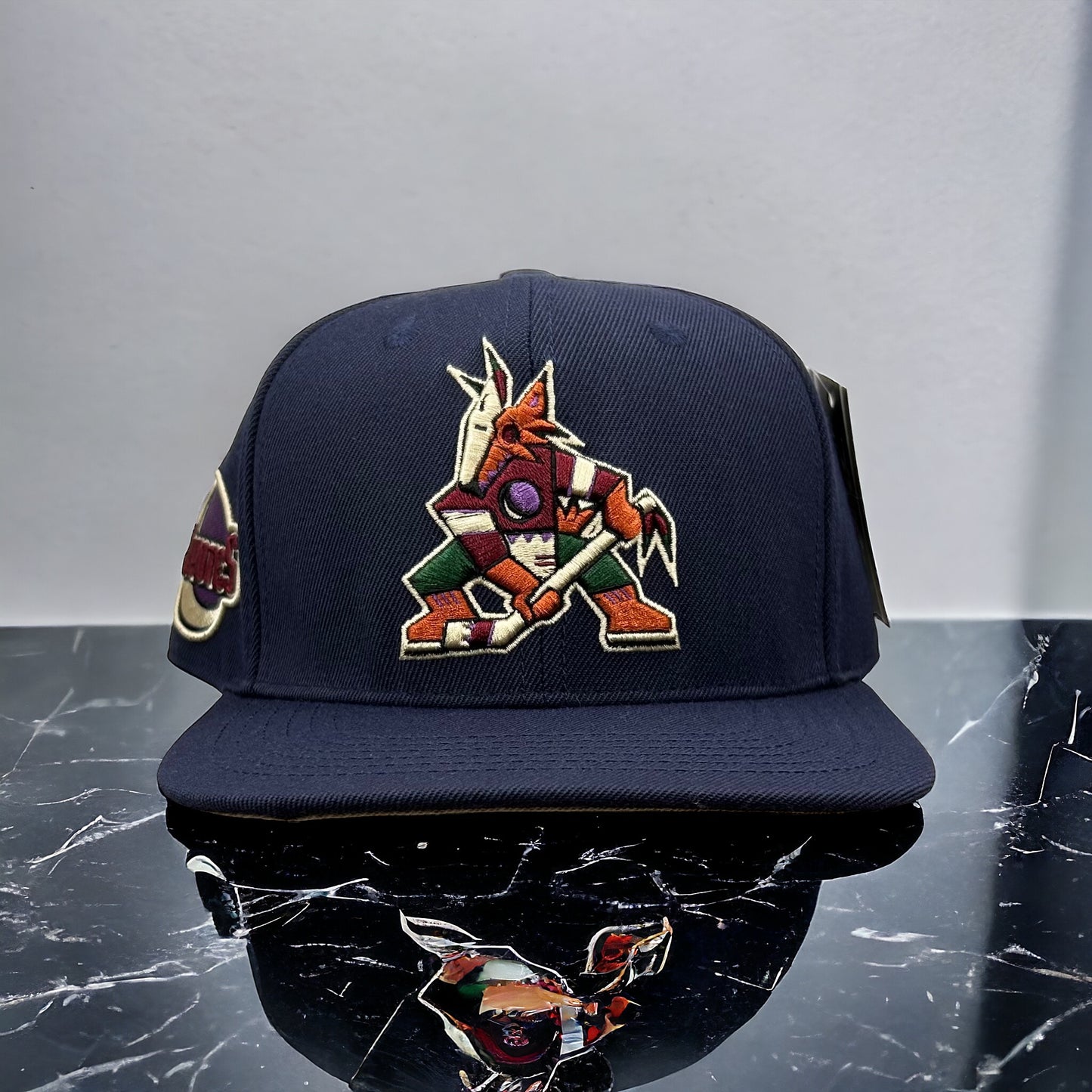 NEW Arizona Coyotes PRO STANDARD Navy Blue SnapBack Hat Moon Side Patch Gray UV