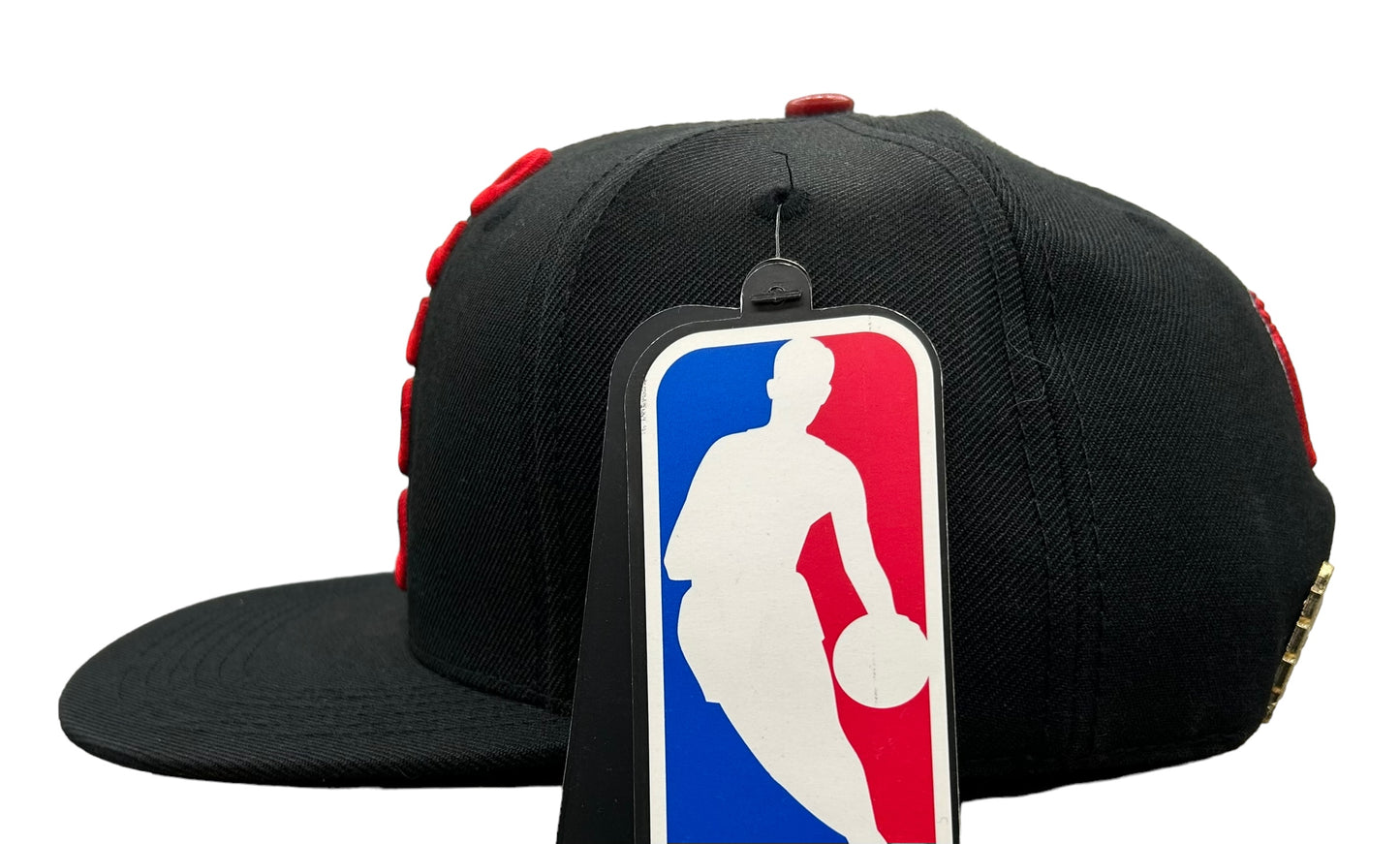 NEW Chicago Bulls PRO STANDARD Spellout Logo Black Snapback Hat Flat Brim Cap