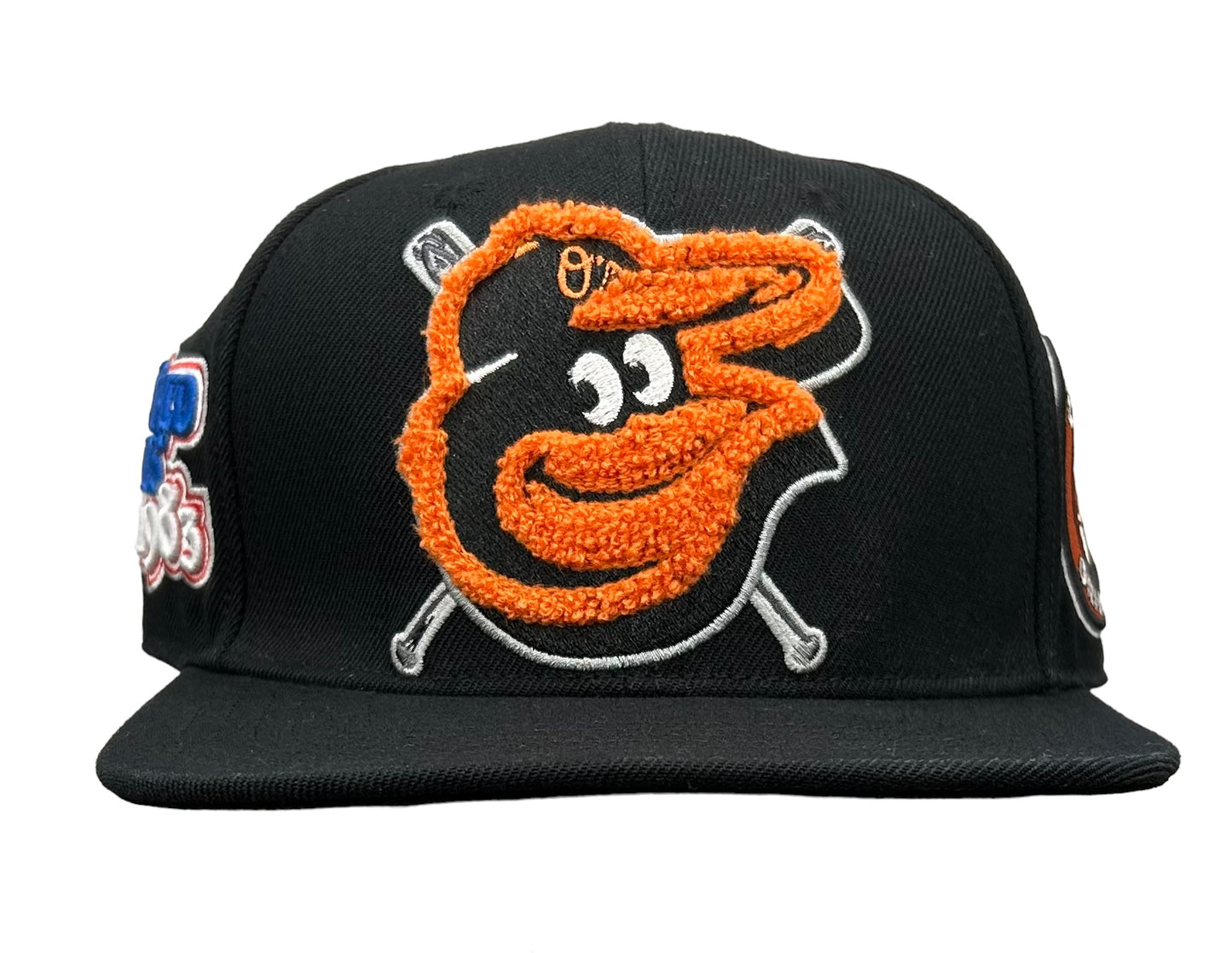 New Baltimore Orioles PRO STANDARD Chenille Logo Black SnapBack Hat Flat Brim