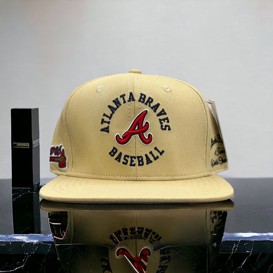 New Atlanta Braves PRO STANDARD Beige SnapBack Hat 4 Time Champs Flat Brim Cap