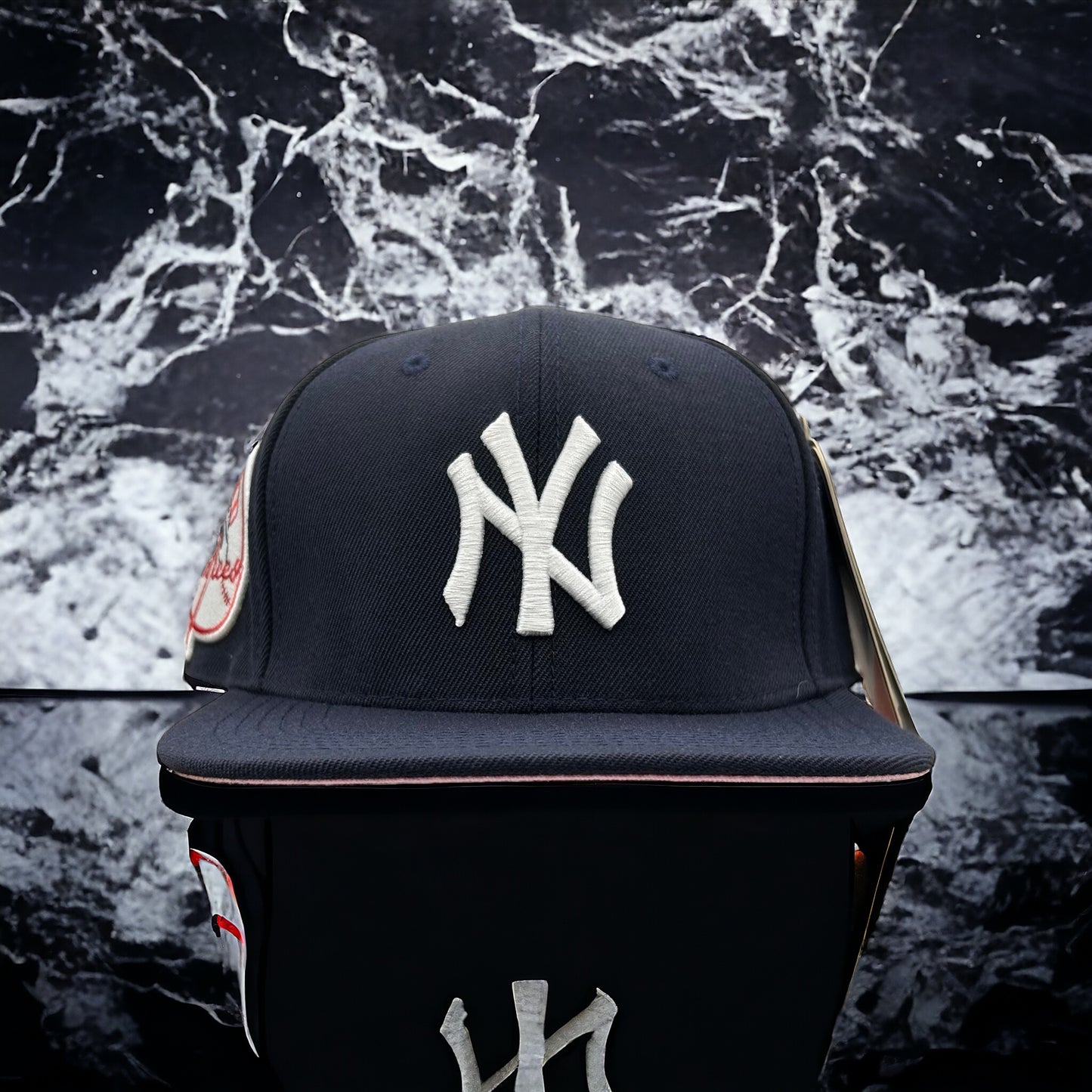 New York Yankees PRO STANDARD Classic Logo SnapBack Hat Pink UV Men’s Flat Brim