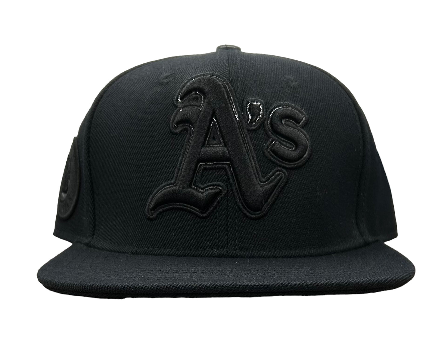 New Oakland Athletics PRO STANDARD Triple Black SnapBack Hat Men’s Flat Brim Cap