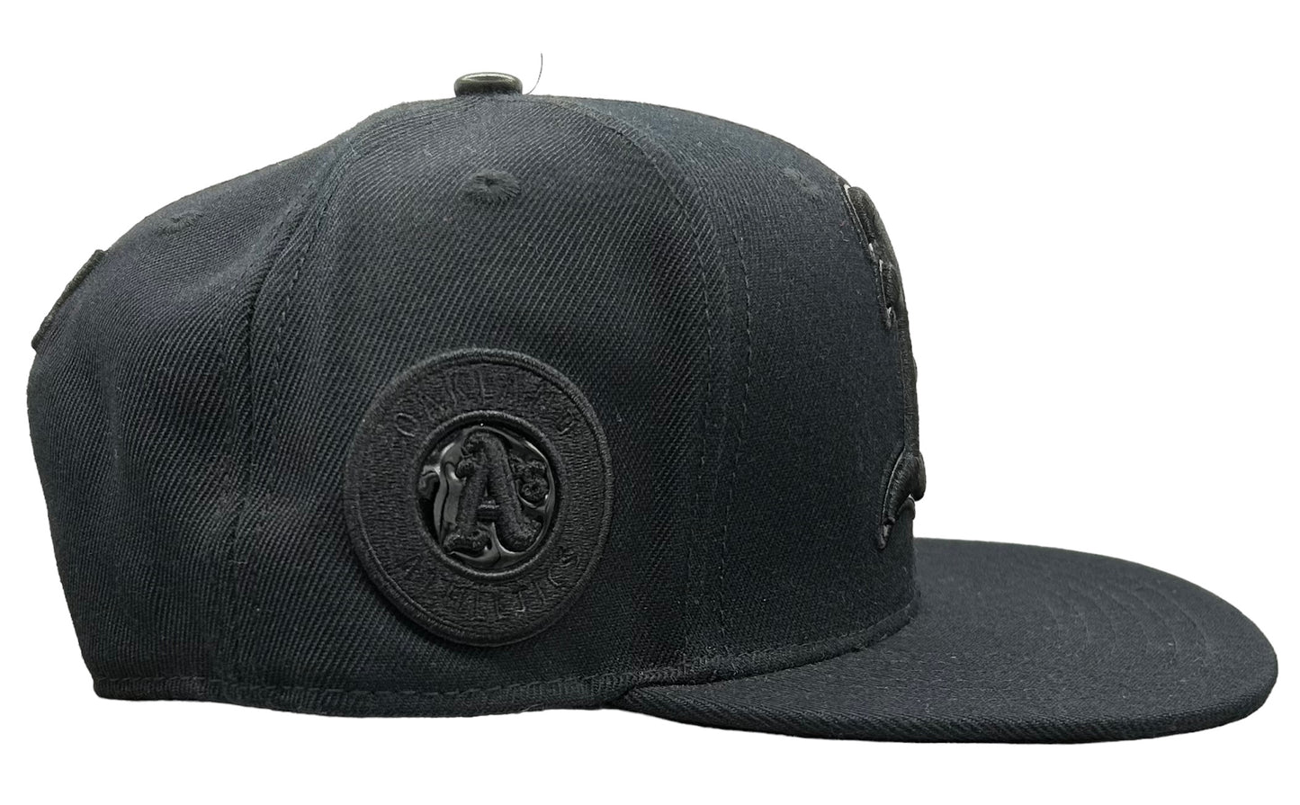 New Oakland Athletics PRO STANDARD Triple Black SnapBack Hat Men’s Flat Brim Cap