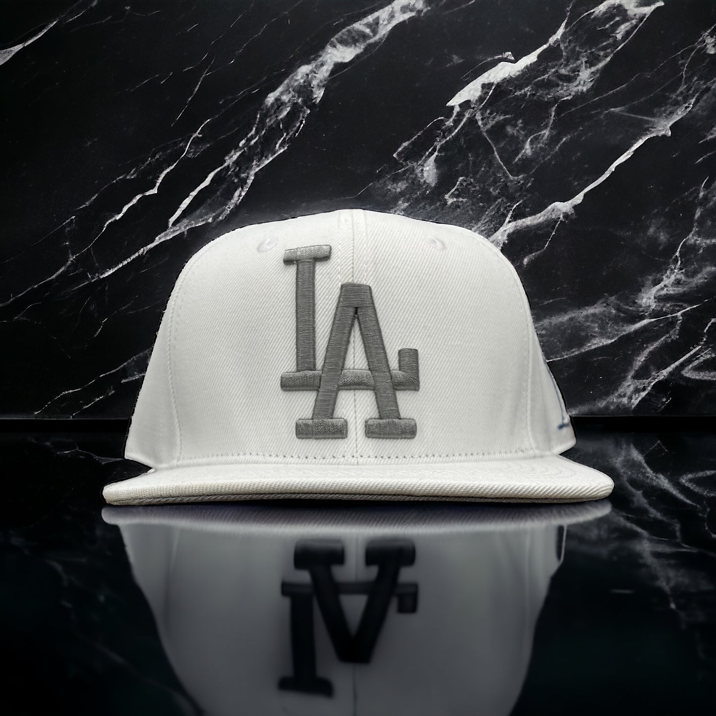 NEW Los Angeles Dodgers PRO STANDARD White SnapBack Hat Men’s Flat Brim Cap