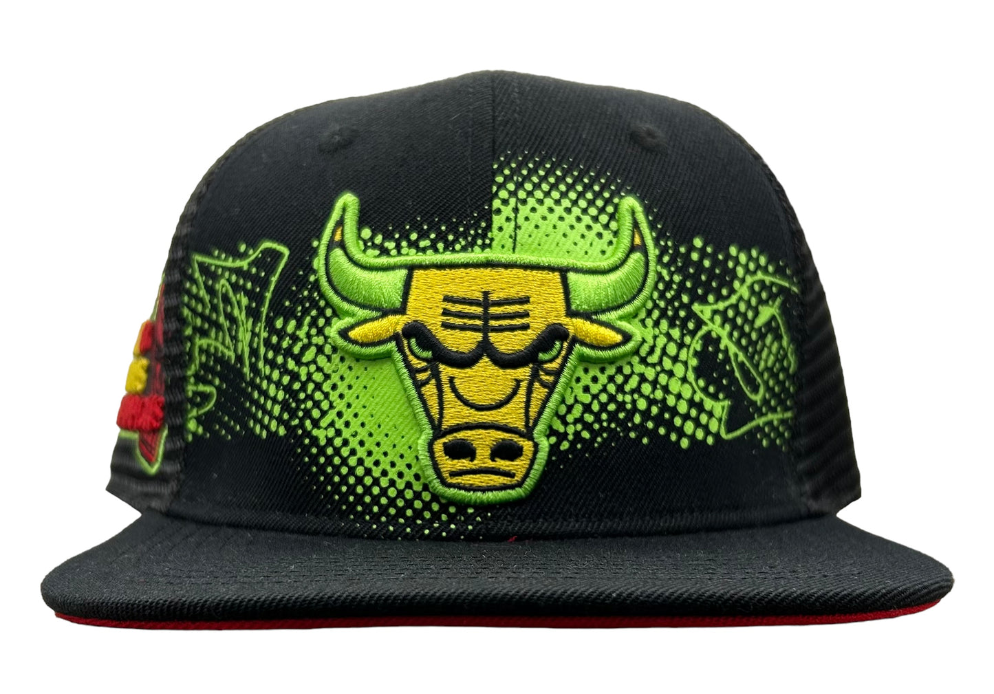 NEW Chicago Bulls PRO STANDARD Trucker SnapBack Flat Brim Cap  Black/Neon Red UV