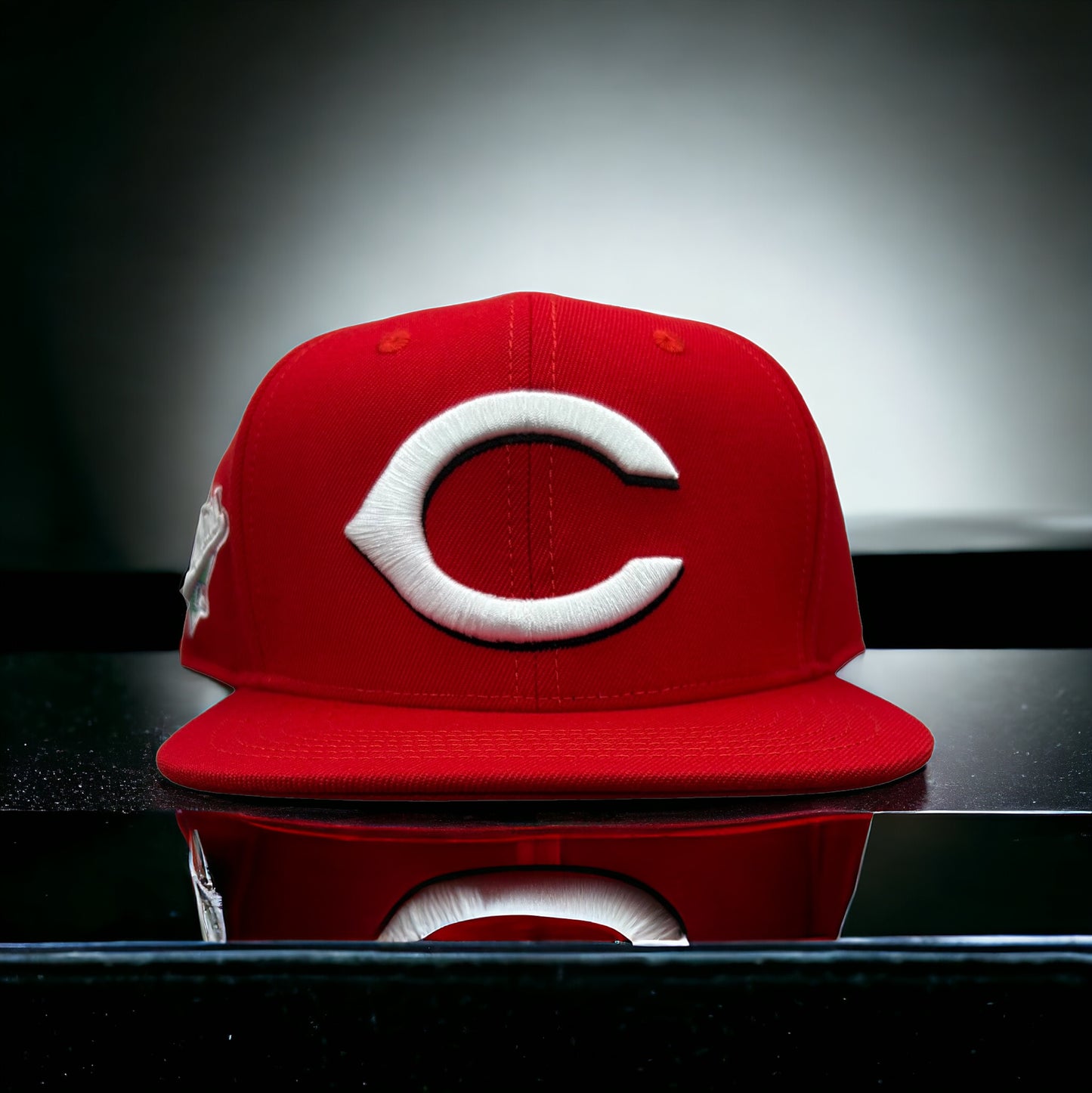 NEW Cincinnati Reds PRO STANDARD Classic Big Logo SnapBack Hat Red Flat Brim Cap