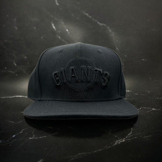 NEW San Francisco Giants PRO STANDARD SnapBack Hat Triple Black Flat Brim Cap