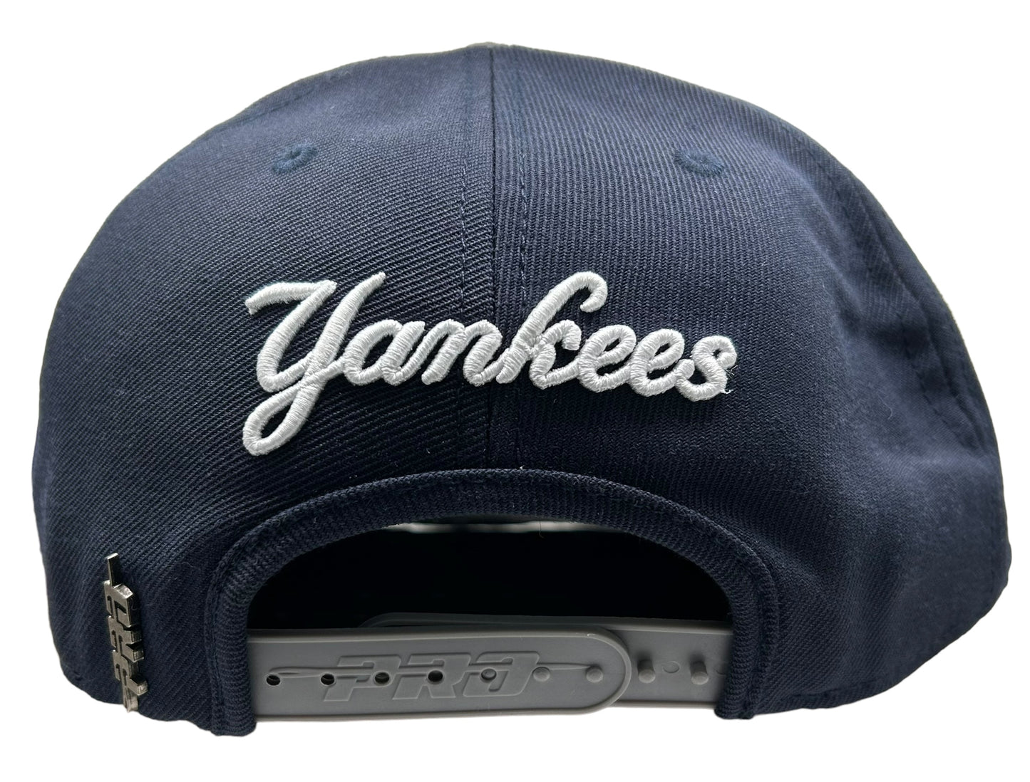 New York Yankees PRO STANDARD Side Script SnapBack Hat NYC Baseball Cap Gray UV