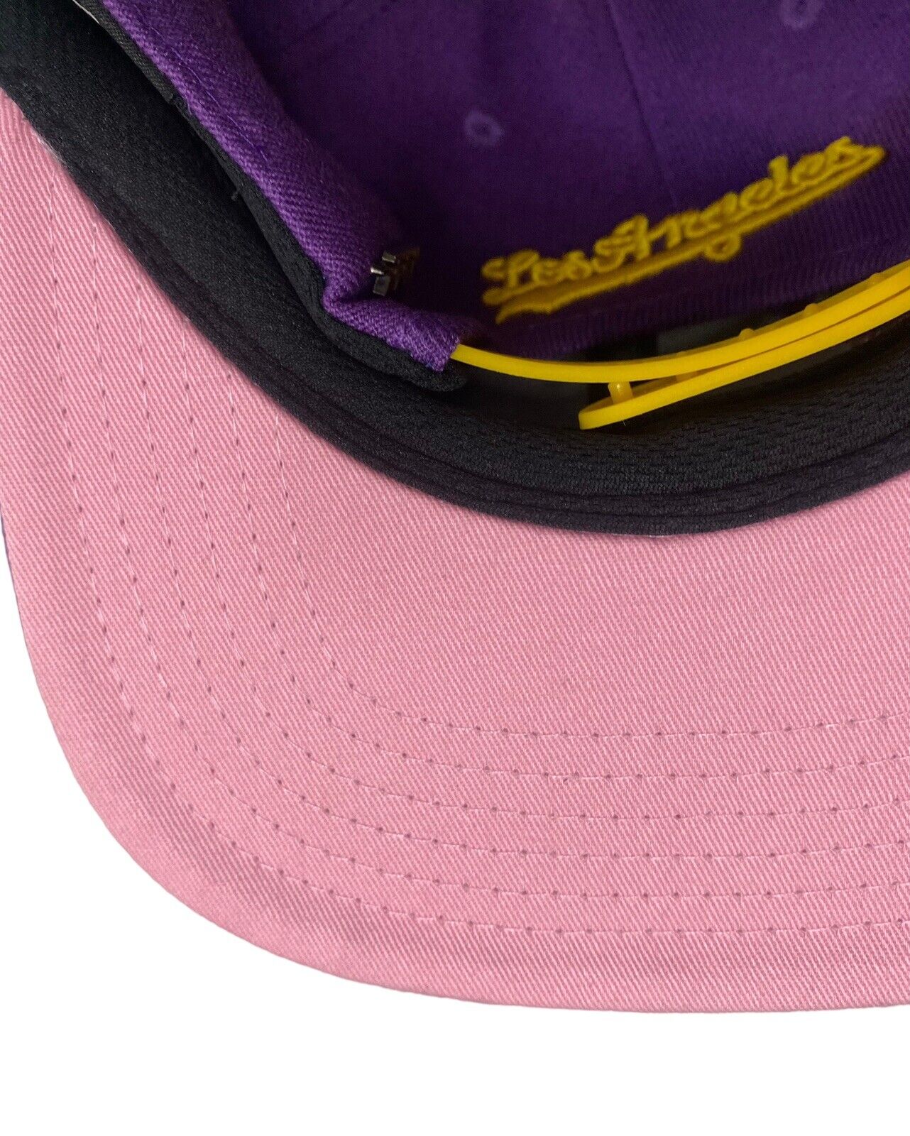 Los Angeles Lakers Cap Pro Standard Rose Patch Showtime 17X Champs Snapback Hat