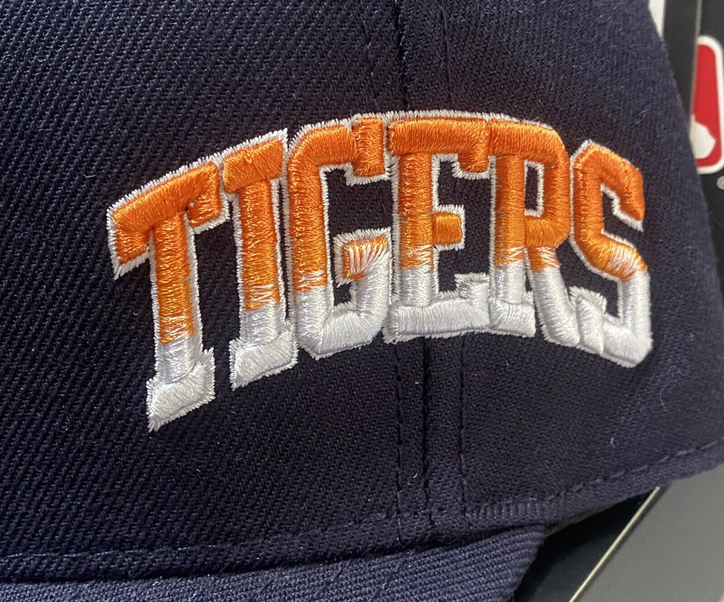 NEW MLB DETROIT TIGERS GRADIENT SNAPBACK Pro Standard Navy Blue Orange UV